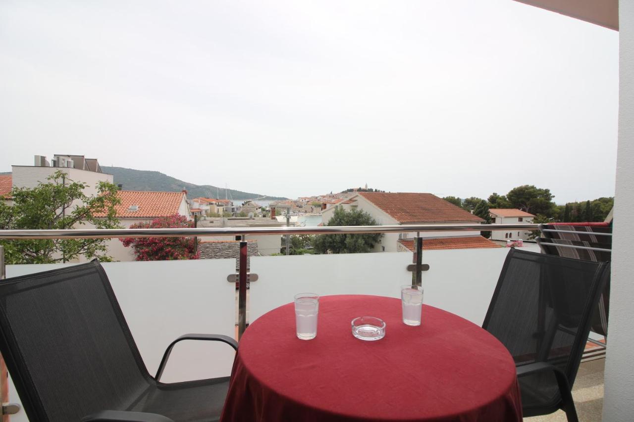 Apartments Toni Primošten Buitenkant foto