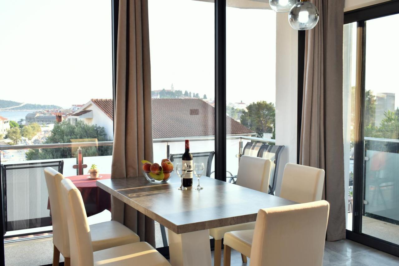 Apartments Toni Primošten Buitenkant foto