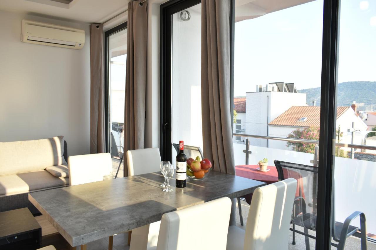 Apartments Toni Primošten Buitenkant foto
