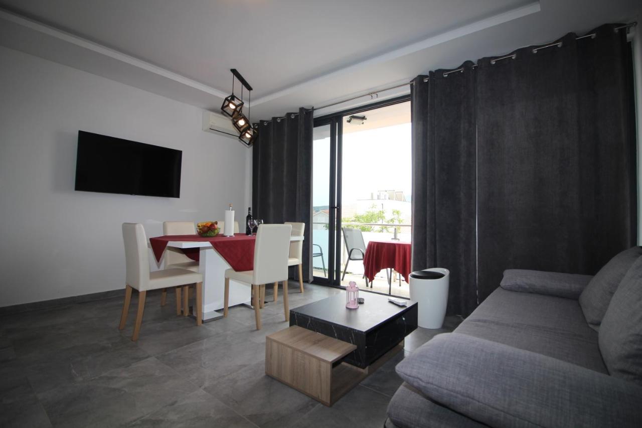 Apartments Toni Primošten Buitenkant foto