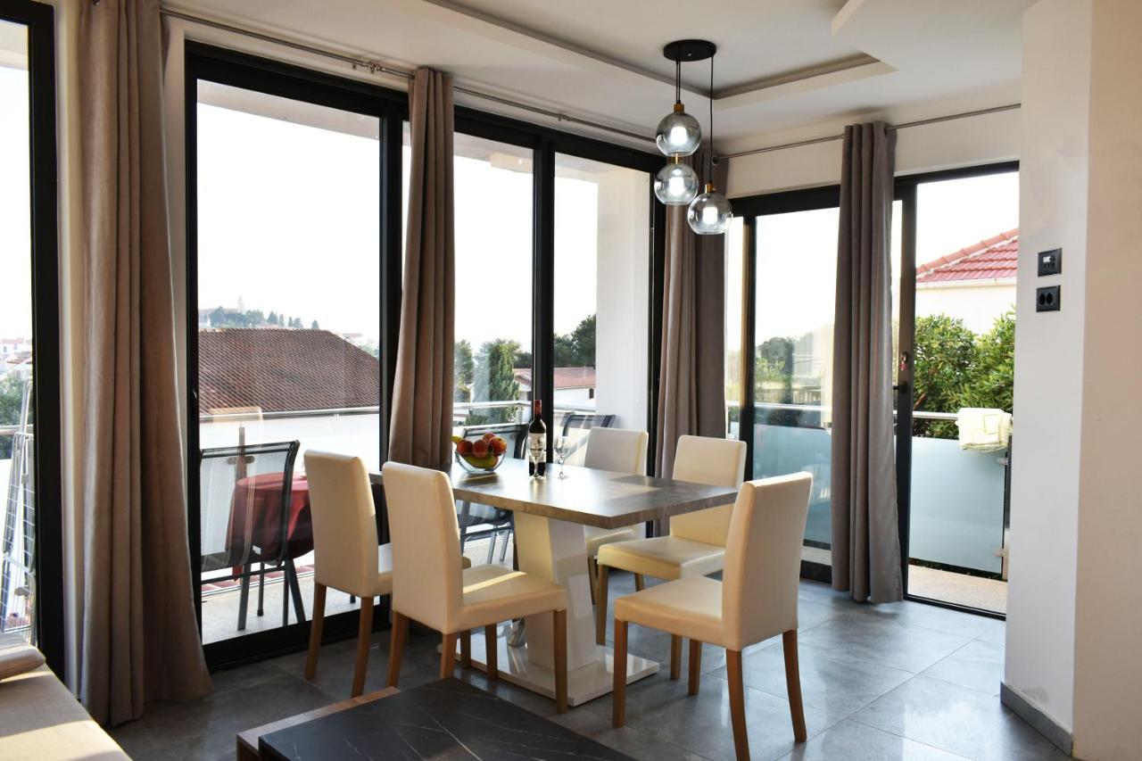 Apartments Toni Primošten Buitenkant foto