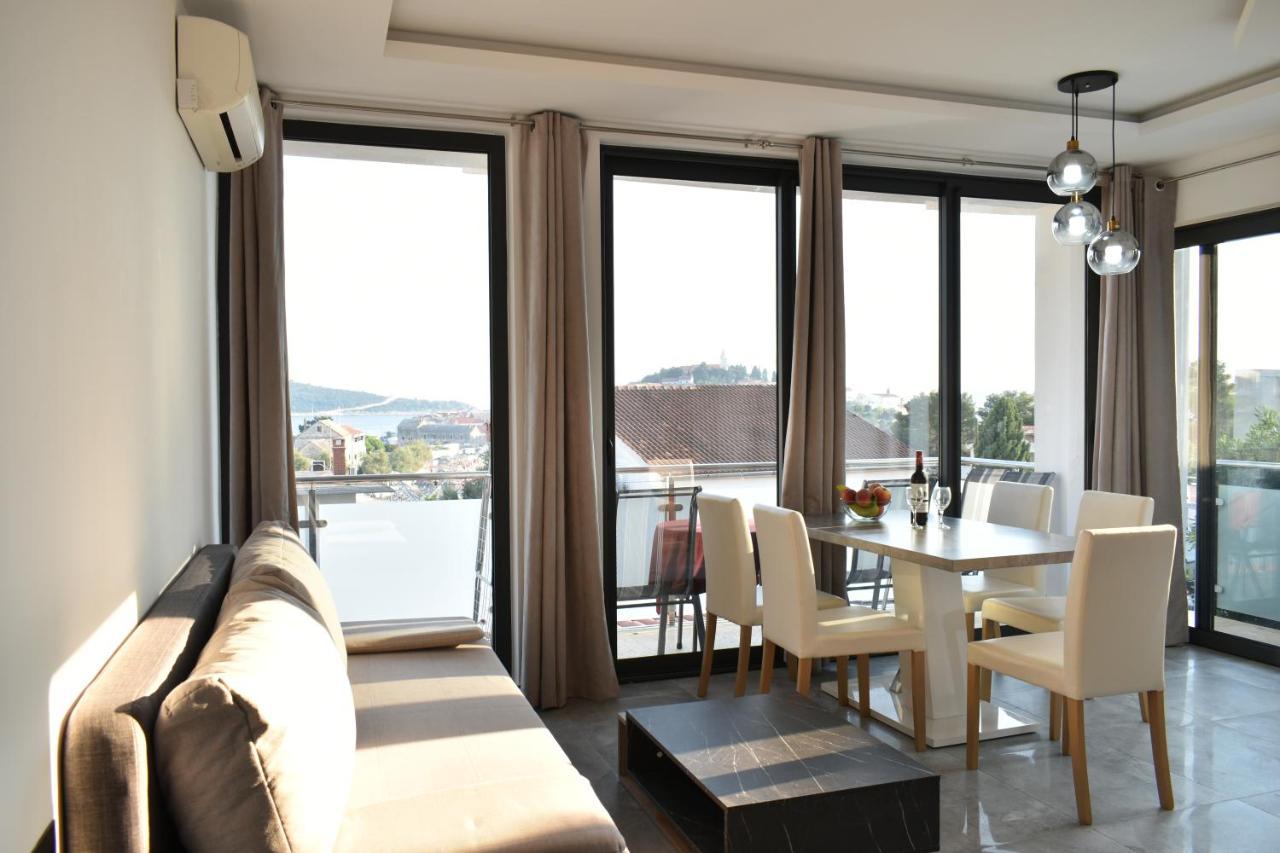Apartments Toni Primošten Buitenkant foto