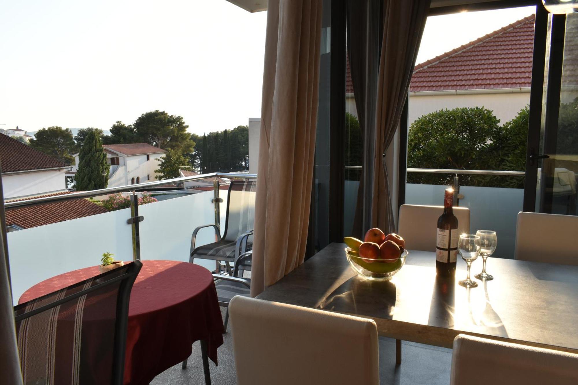 Apartments Toni Primošten Buitenkant foto