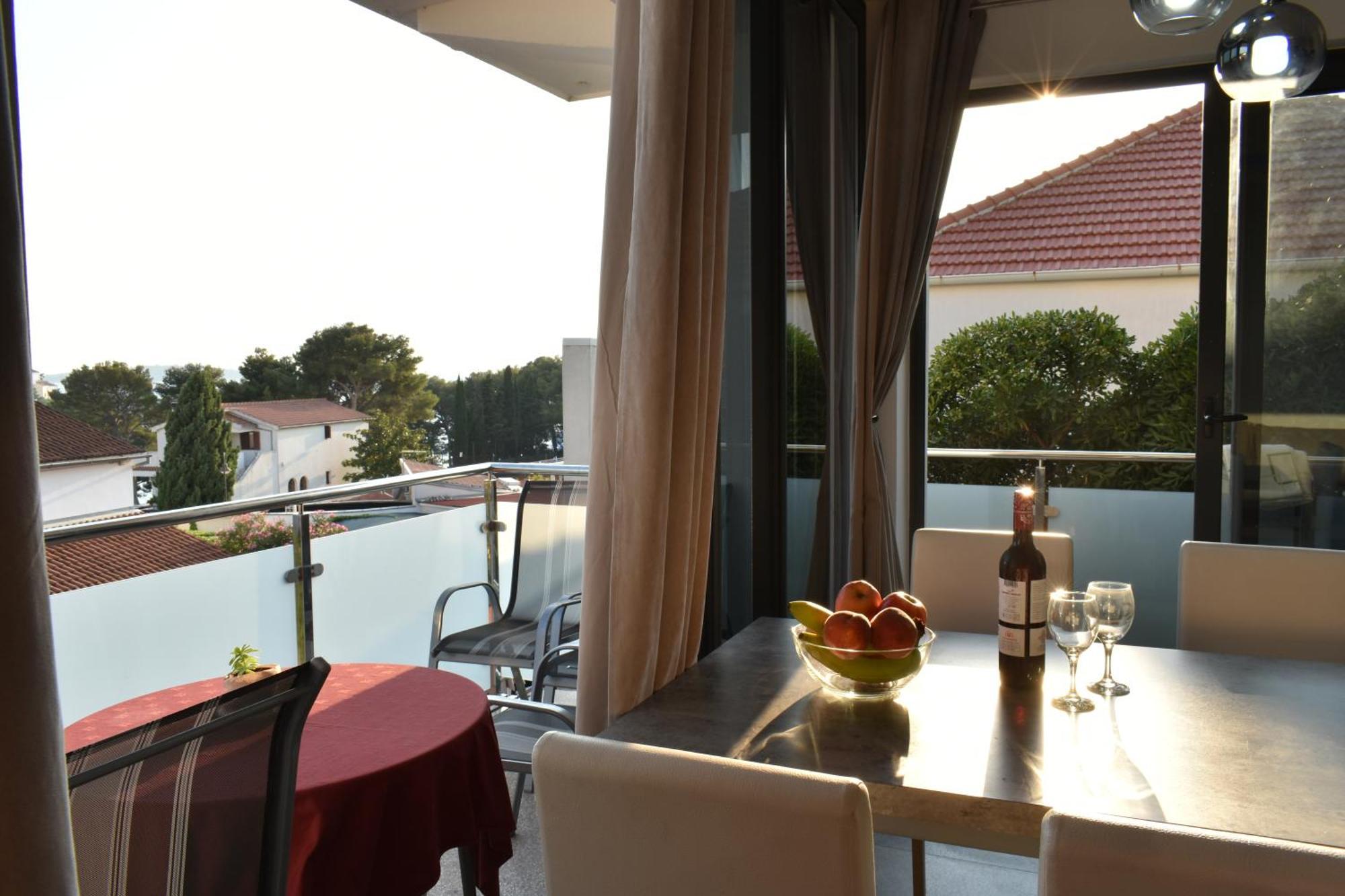 Apartments Toni Primošten Buitenkant foto